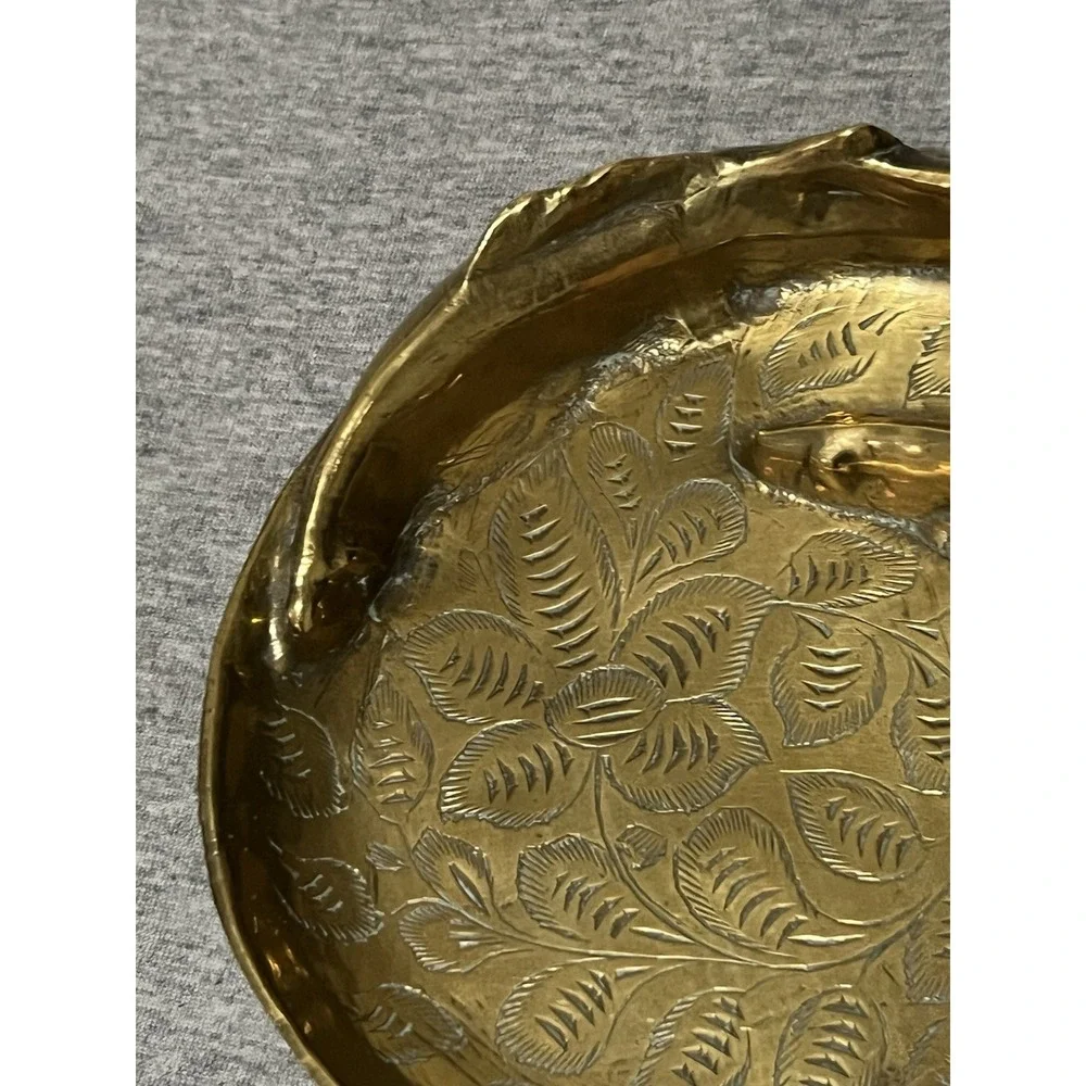 Vintage Sarna Brass 156T Brass Decorative Plate dish 2 fish